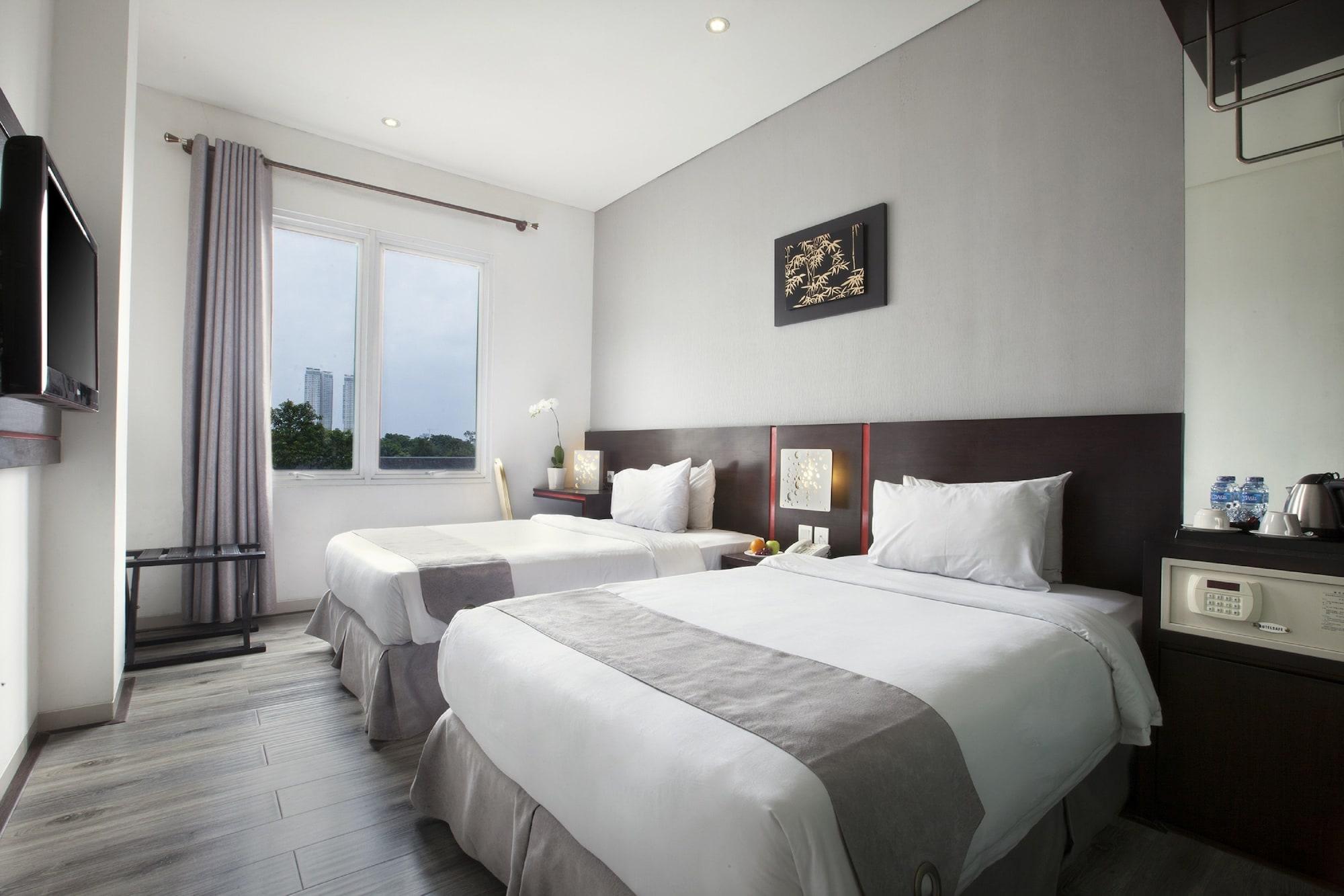 Oak Tree Urban Hotel Jakarta Exterior photo