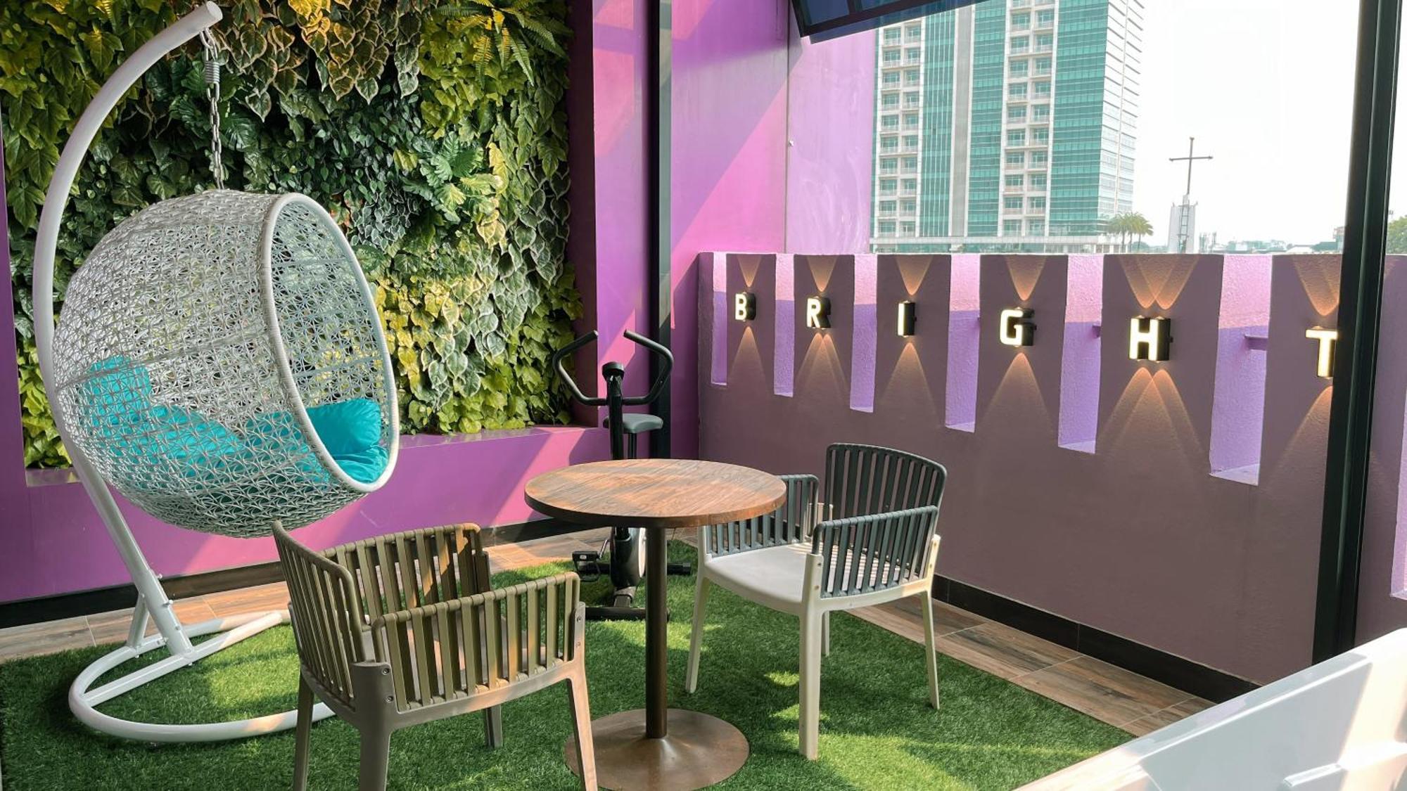 Oak Tree Urban Hotel Jakarta Exterior photo
